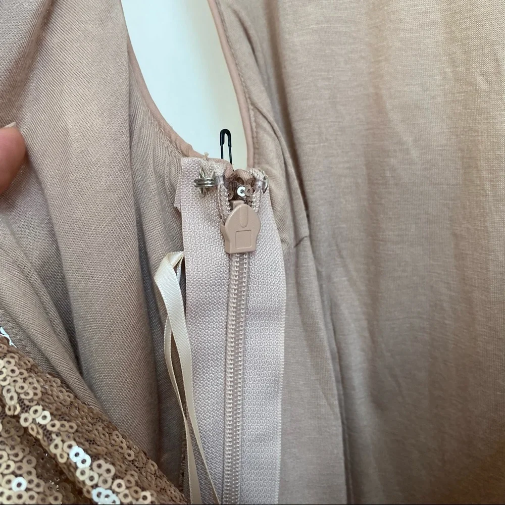 Lulu’s Rose Gold Sequin Mini Dress L. NWT - Picture 9 of 12